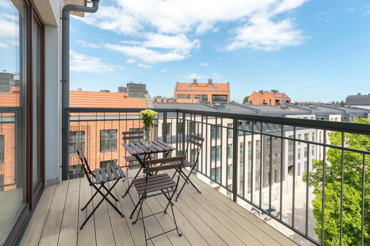 Wave Apartments - Szafarnia Old Town Гданьск Экстерьер фото